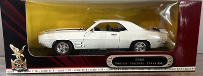 1969 Pontiac Firebird Trans Am White/Blue Stripes 1/18: Car Road Signature New - Image 1 of 4