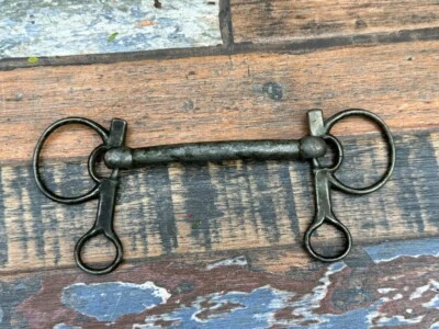 Antigua brida/broca de caballo inglesa forjada a mano Wootz rara antigua de 1890 Foto 1 de 4