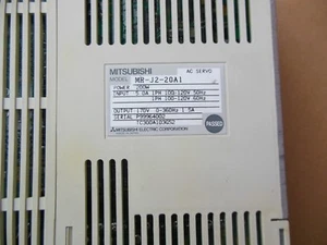 Servoconductor Mitsubishi MR-J2-20A1 MRJ220A1 Reacondicionado 2-5 días entrega - Imagen 1 de 3