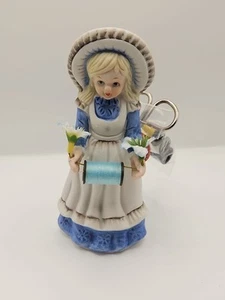 Vtg Sewing Doll Figurine Thread, Pin Cushion, & Scissors Holder 6" Extra Thread - Picture 1 of 21