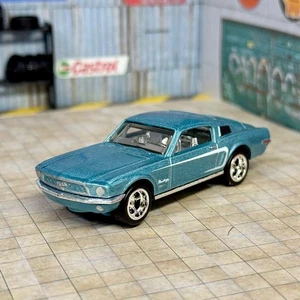 Matchbox 1968 Ford Mustang Fastback Custom Wheelswap piloti veri - Foto 1 di 6