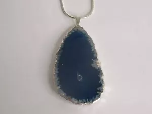Collar colgante de rodajas de ágata azul profundo losa curativa y piedra - Imagen 1 de 7