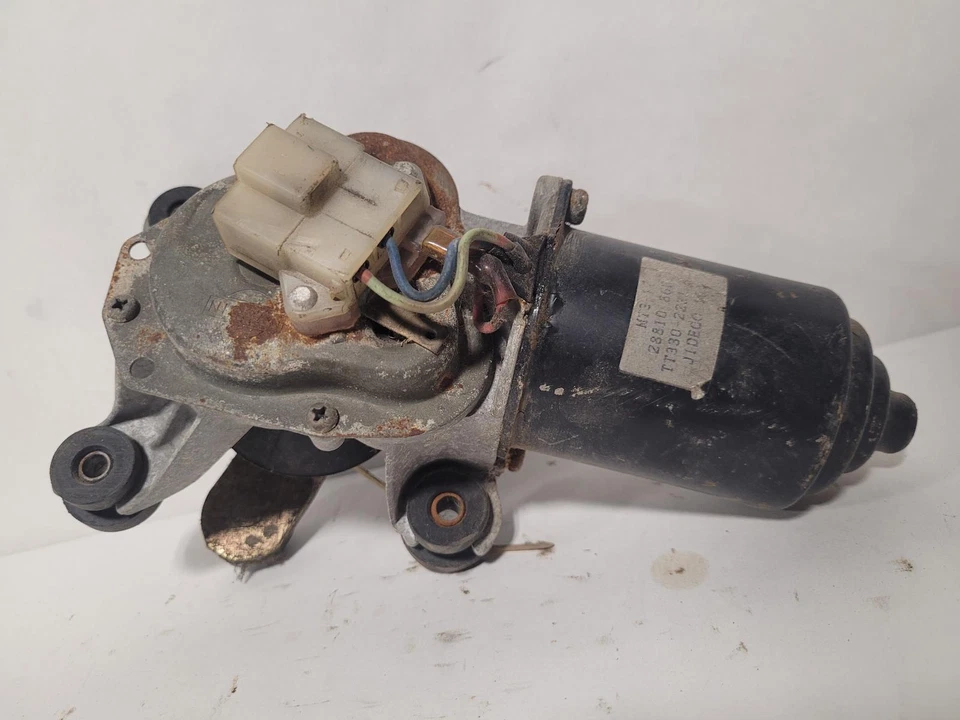 Б/у двигатель стеклоочистителя ветрового стекла подходит: 1991 Nissan Maxima класса A - Изображение 1 из 4