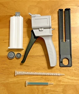50ml AB epoxy glue gun with 2:1 cartridge plus A4 and A7 nozzles - Picture 1 of 5