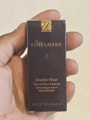 Estee Lauder Double Wear Stay-in-Place Makeup 1 FL. OZ. NEW F7  - Image 1 of 4