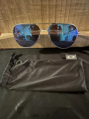 GAFAS DE SOL OAKLEY ELMONT M CROMO SATINADO CON ZAFIRO IRIDIO POLARIZADAS OO4119-15 Foto 1 de 4