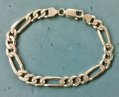 VINTAGE SOLID STERLING SILVER CUBAN LINK BRACELET - Image 1 of 4
