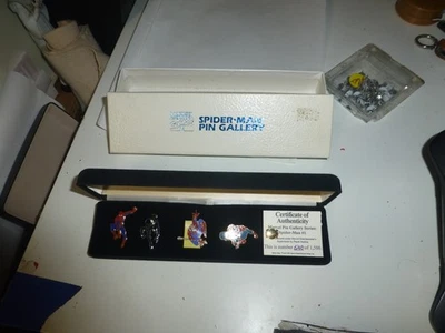 SPIDERMAN VENOM 5 PIN GALLERY 540/1500 LIMITED WITH CERTICATE OF AUTHENTICITY - Image 1 of 4