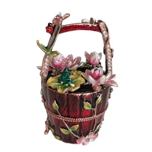 Vtg RUCINNI Enameled Crystals Barrel Basket Hinged Trinket Box Lily Pod Frogs - Picture 1 of 16
