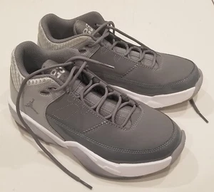 NIKE Air Jordan Size 5Y USA Basketball Shoe Gently Used - Picture 1 of 4