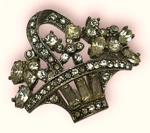 Unsigned Crown Trifari? Art Deco Diamanté Rhinestone Silver Flower Basket Brooch - Picture 1 of 6