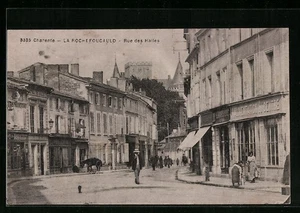 CPA La Rochefoucauld, Charente, Rue des Halles - Picture 1 of 2