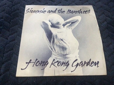 Siouxsie and the Banshees Hong Kong Garden 7" vinyl single record UK. - Image 1 of 4