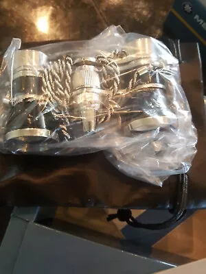 MEADE Opera Glasses, Binoculars with Case NEW - Image 1 of 3