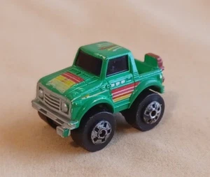 Road Champs 1987 Green Suzuki Samurai Street Roader Jeep Micro Machine - Picture 1 of 9