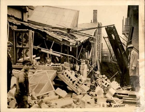 Foto Original Underwood GA275 1923 TIENDA MILWAUKEE COLAPSA DURANTE EXCAVACIÓN - Imagen 1 de 2