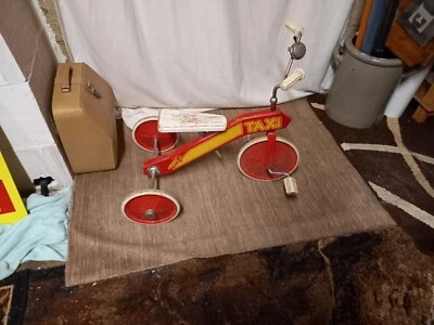 RARE ancien tricycle TAXI wisa gloria années 70 vintage bois et metal - Photo 1/4