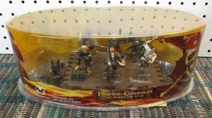 DISNEY STORE PIRATES OF THE CARIBBEAN AT WORLD'S END  FIGURINE SET  G BX 1 # 11 - Picture 1 of 10