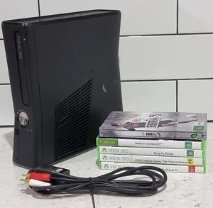 Xbox 360 S Console + 5 Game Bundle Black - Picture 1 of 7