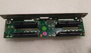 IBM 59Y3915 X3550 M3 SAS BACKPLANE BOARD 2.5' without cables - Picture 1 of 2