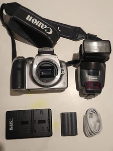 Canon EOS 300D DS6041 Digital Camera Works Fine + Flash, Battery and Charger - Picture 1 of 7