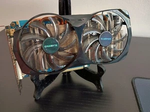 Gigabyte GeForce Windforce GTX 560, 1GB Graphics Card - Picture 1 of 6