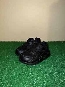 Nike Air Huarache Run Triple Black 704950-016 Toddler Shoes Size 6C - Picture 1 of 6