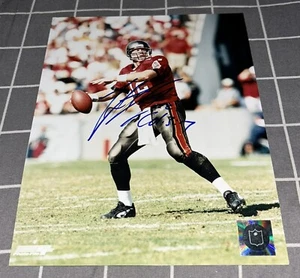 TRENT DILFER SIGNED 8X10 PHOTO TAMPA BAY BUCCANEERS FOOTBALL BUCS AUTOGRAPH AUTO - Picture 1 of 1