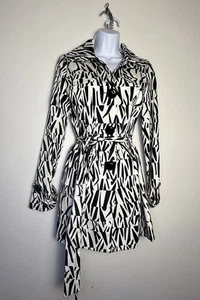 Anthropologie Luii Trenchcoat Damen klein schwarz weiß abstrakt Tier & Gürtel - Bild 1 von 13