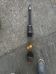 FORD MONDEO MK4 DRIVER SIDE RIGHT DRIVESHAFT - Picture 1 of 4