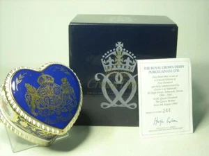 1900-2000 Royal Crown Derby HEART BOX Queen Mother Limited Edition + Box +COA - Picture 1 of 12