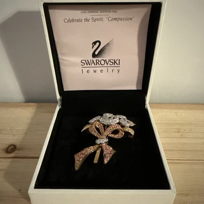 Broche prendedor Swarovski 1998 edición limitada anual “Compassion” con caja original Foto 1 de 4