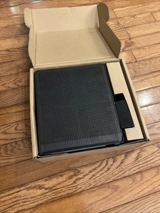 ALTICE UBEE DOCSIS 3.1 Wireless Voice Modem UBC1322 4-Port Router + Power Supply - Picture 1 of 8
