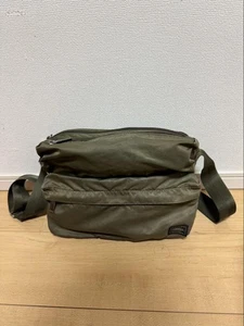 PORTER FRAME Schultertasche Khaki Crossbody Leicht Freizeit aus Japan - Bild 1 von 24