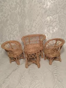 Miniature Wicker Patio Set Home Decor Dollhouse Furniture 4 Piece tbluw1 - Picture 1 of 12