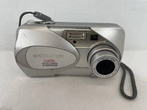 FOR PARTS BAD SCREEN Olympus Camedia D-560 Zoom 3.2MP Digital Camera - Picture 1 of 10