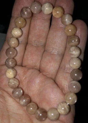 Pulsera elástica con cuentas M/L llamativa piedra lunar melocotón piedra solar genuina ¡Nueva! Foto 1 de 4