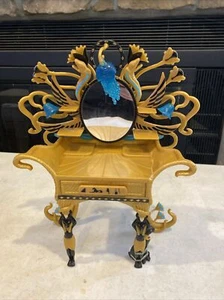 2011 Monster High CLEO DE NILE'S VANITY doll playset (missing chair) LL - Picture 1 of 6