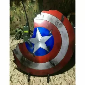 Scudo di Capitan America in metallo danneggiato, 1:1, film scudo Capitan America - Foto 1 di 3
