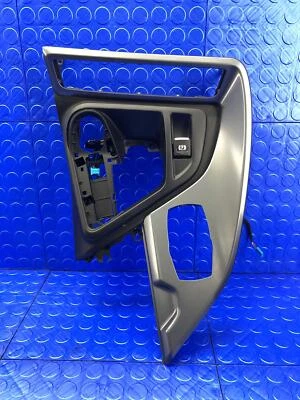 BMW I8 2014-2017 OEM CONSOLA CENTRAL DELANTERA CUBIERTA PANEL 51459284827 Foto 1 de 4