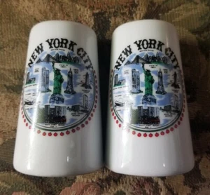 NEW YORK CITY SAL & PEPPER SHAKERS - CITY MERCHANDISE - FREE SHIPPING - YS089 - Picture 1 of 5