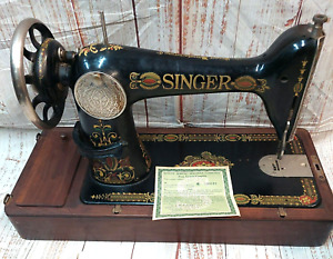 Antique Singer 66 Sewing Machine Red Eye WITH CASE - FREE SHIPPING