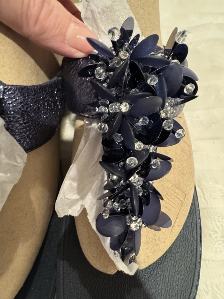 Новый Fitflop Boogaloo носок post сандалии женщин Sz 9 темно-синий - Изображение 1 из 4