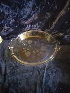 Pyrex 684-C Tapa Cúpula Grabada Grabado Rosas Pestaña Mango Vintage Flores Transparentes - Imagen 1 de 4