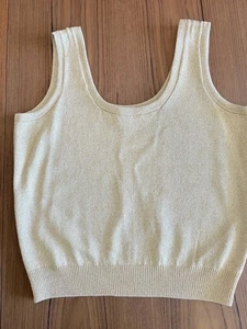 Camiseta sin mangas informal metálica dorada mediana St John tejida para mujer - Imagen 1 de 7