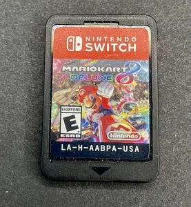 Mario Kart 8 Deluxe (Nintendo Switch, 2017) Cartridge Only - Picture 1 of 7