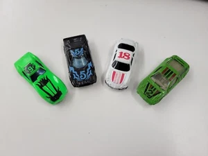 Vintage Lot Of 4 Diecast Toy Cars. Made In China. Unbranded - Picture 1 of 6
