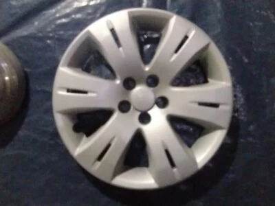 "Subaru Outback Forester 2008-2013 16"" tapacubos cubierta de rueda 28811-SA000" Foto 1 de 4