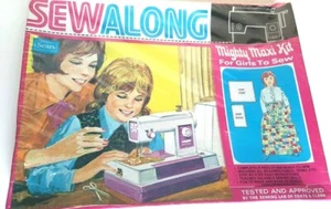 Maxi kit de costura vintage para niños Sears talla mediana coleccionable - Imagen 1 de 3