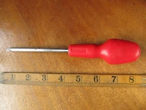 Stanley, red, phillips, 2 point, screwdriver - Picture 1 of 6